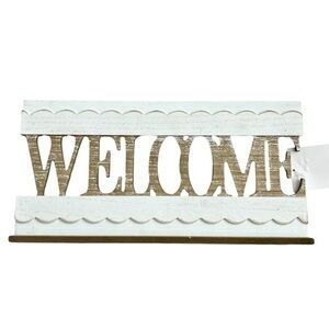 Wooden Welcome sign